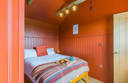 Abbess Roding Casa | Challenger by Bloom Stays