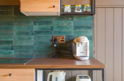 Abbess Roding Casa | Challenger by Bloom Stays
