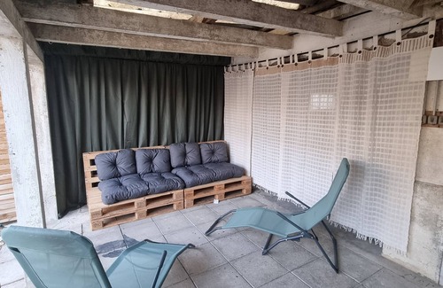 Chalons-en-Champagne Casa | Châlons : Cocooning stay with Balneo, Garden and Garage