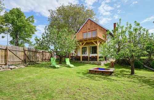 Kolin 2 Casa | Chalupa Ořešák - Walnut House