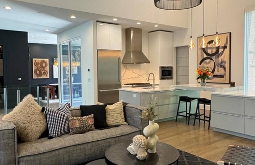 Lavista Park Casa | Chamblee's Modern Ultra Custom-built home