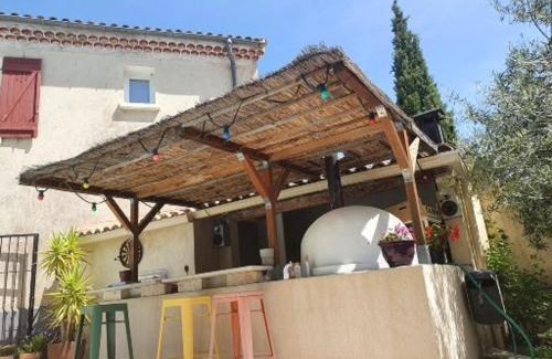 Saint-Martin-de-la-Brasque Casa | Chambre chez l'habitant avec piscine et cuisine d'été