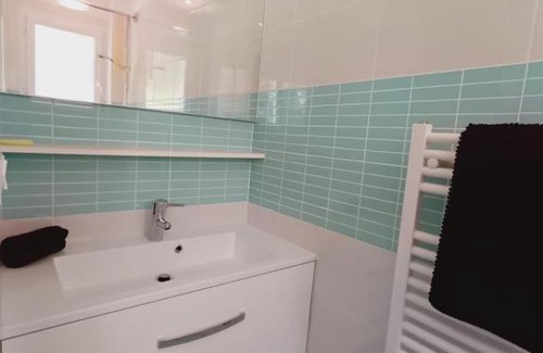 Fontanil-Cornillon Casa | Chambre à louer 15mnn de Grenoble-salle de bain privée-WIFI gratuit