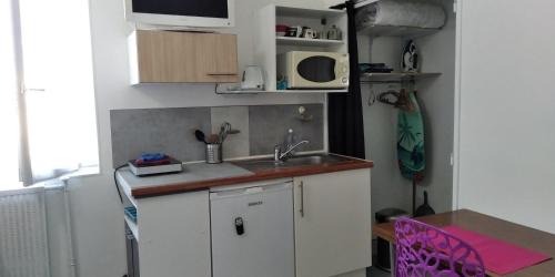 Bascule - Oratoire Casa | Chambre 1 PERSONNE et STUDIO 1 personne Avec Entrée Libre et Salle de Bain Privée