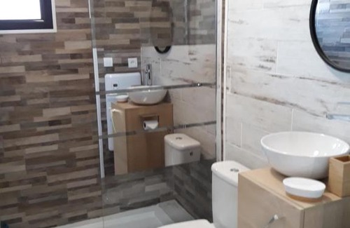 Ver-sur-Mer Cama Y Desayuno | Chambre 150m des plage