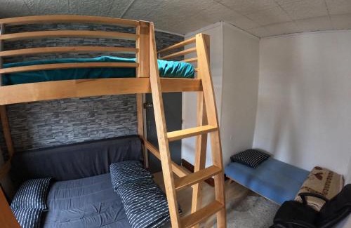 Bobigny Casa | Chambre 3 lits pour 6 personnes métro 5