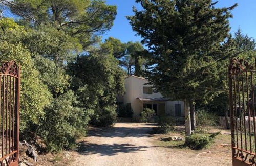 Peypin-d'Aigues Casa | Chambre au Cœur du Luberon