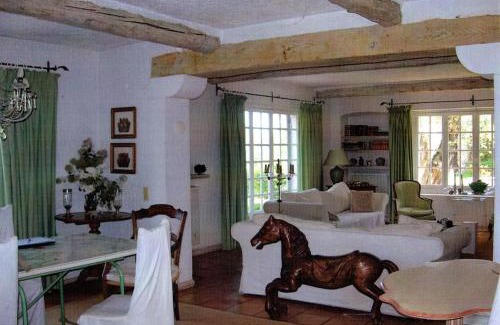 Le Rouret Casa | Chambre avec acces jardin et piscine. Weekend ou semaine.