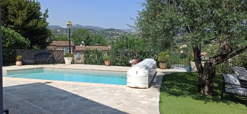 La Colle-sur-Loup Cama Y Desayuno | Chambre avec vue