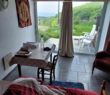 La Renaudie Casa | chambre basique, endroit magique