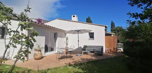 Antibes Cama Y Desayuno | Chambre Bed and Breakfast dans la Villa Cypra