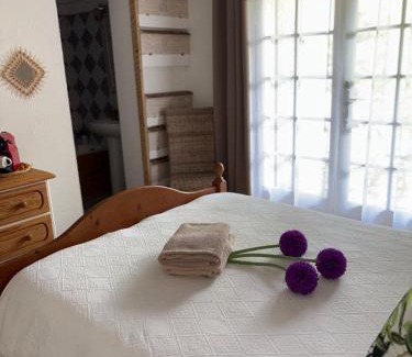 Liouc Cama Y Desayuno | Chambre Bohème chic avec jacuzzi