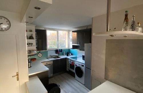 Massy Casa | Chambre calme (Mars) - proche Paris et TGV