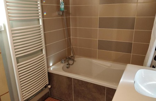 Saint-Denis-les-Bourg Cama Y Desayuno | Chambre Chaleureuse chez l'habitant