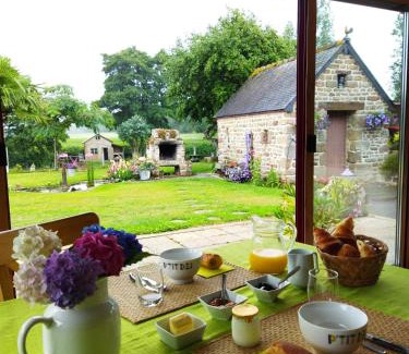 Les Portes du Coglais Cama Y Desayuno | Chambre chez l'habitant