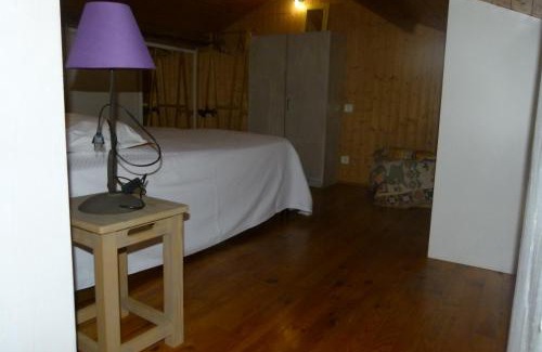 Ornezan Casa | Chambre chez l'habitant dans maison typique gersoise