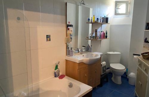 Val-d'Ize Casa | Chambre chez Laurence