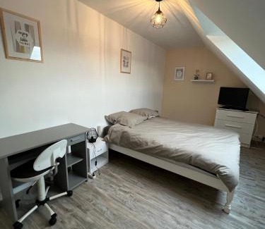 Glos Cama Y Desayuno | Chambre chez thomas