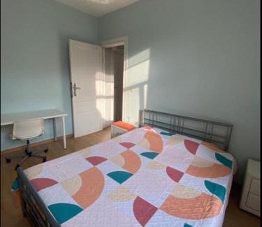 Collignon Casa | Chambre confortable lits double schaarbeek premier étage