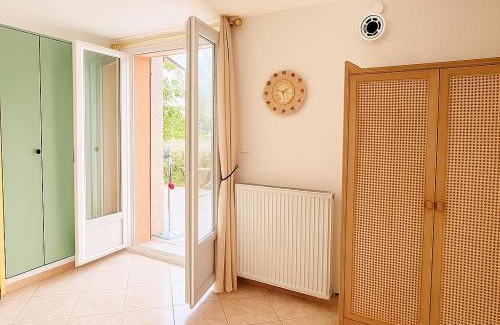 Bagnols-en-Foret Cama Y Desayuno | Chambre d'Hôte Charme et nature Provence