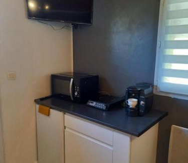 Martignas-Sur-Jalle Apartamento | Chambre d'hôte indépendante près de la jalle