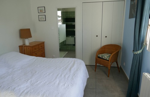 Loix Casa | Chambre D'hôte Indépendante, au Milieu D'un Jardin Arboré
