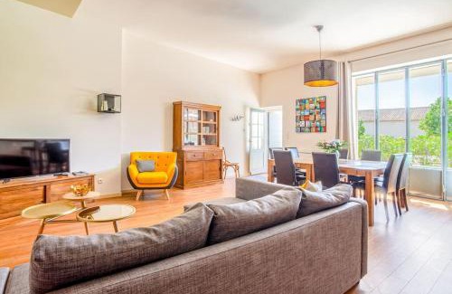 Montagnac Casa | Chambre d'hôtes avec piscine proche de la mer