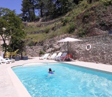 Tournon-sur-Rhone Cama Y Desayuno | Chambre d'hôtes Napoléon à La Terrasse piscine local vélo