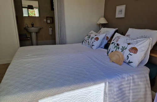 Callas Casa | Chambre D'hôtes Indépendante vue Piscine Avec sa Cuisine D'été