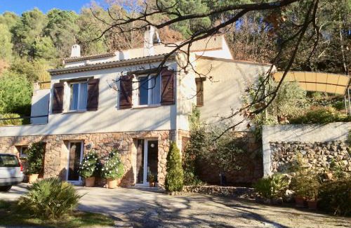 Salernes Casa | Chambre d'Hôtes "La Cabrière"