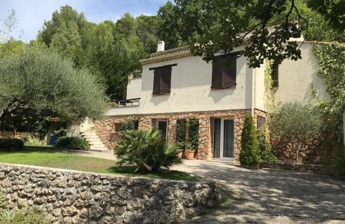 Salernes Casa | Chambre d'Hôtes "La Cabrière"