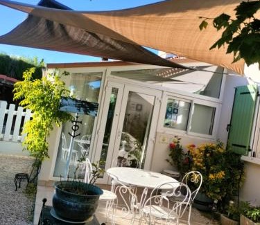 La Bouilladisse Cama Y Desayuno | Chambre D'hôtes Villa de la Sueur au Bonheur