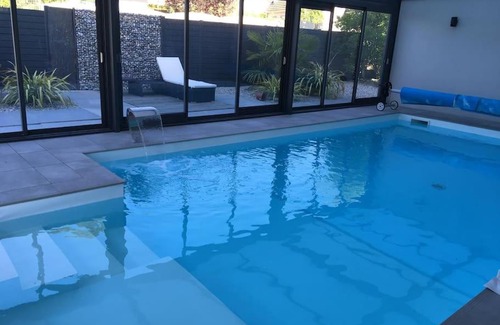 Etival-les-le-Mans Cama Y Desayuno | chambre d'hote dans villa avec piscine