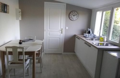 Channay-sur-Lathan Cama Y Desayuno | Chambre d hotes la Barrière