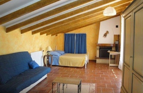 Caromb Casa | CHAMBRE D'HOTES IN THE OLIVE GARDEN AT THE FOOT OF MONT VENTOUX