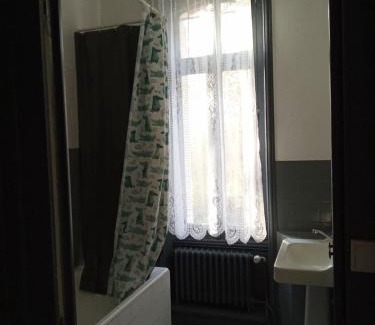 Airvault Casa | Chambre dans maison bourgeoise
