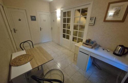 Nouzilly Casa | Chambre dans un appartement independant de l habitation