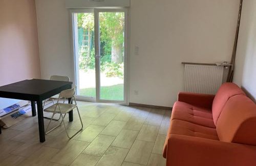 Vaires-sur-Marne Casa | Chambre dans une maison en Colocation proche paris et Disney Room in shared house