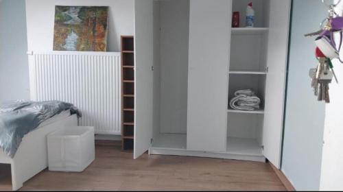 Collignon Casa | Chambre deux lits célibataires 3eme étage petite cle rouge