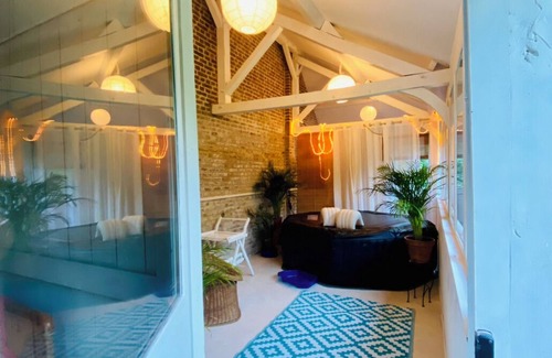 Quesnoy-le-Montant Cama Y Desayuno | Chambre Dhôtes au Château Le Bas Bleu, Anaïs Nin
