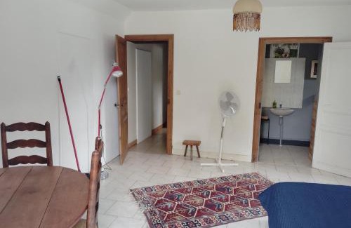 Saint-Valerien Casa | Chambre du Prieuré