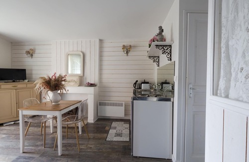 Cahon Apartamento | Estudio-Romántico-Baño Privado