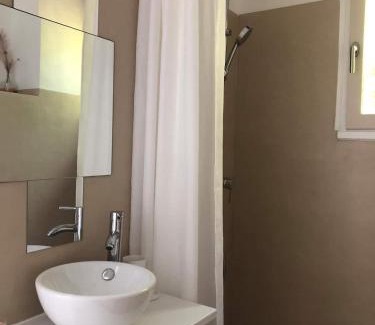 Faubourg Casa | Chambre en centre ville avec jacuzzi