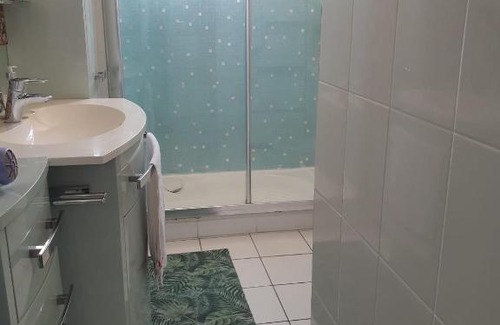 Chateauneuf-les-Martigues Casa | Chambre en Provence dans villa avec piscine