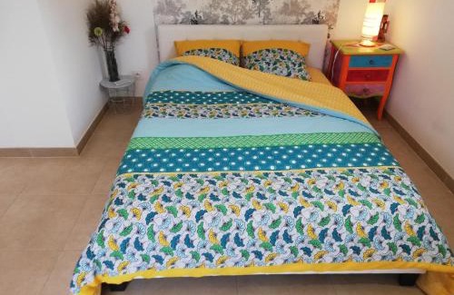 Tulette Cama Y Desayuno | Chambre hôtes jacuzzi climatiseur provence