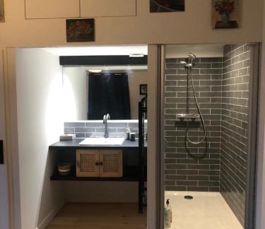 Charbonnieres-les-Bains Casa | Chambre indépendante Charbonnières Les Bains