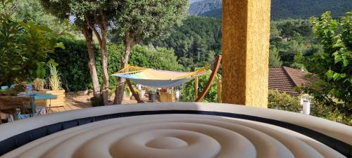 Le Revest-les-Eaux Casa | Chambre indépendante avec terrasse privative