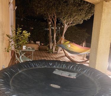 Le Revest-les-Eaux Casa | Chambre indépendante avec terrasse privative