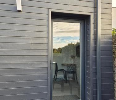 Bouguenais Cama Y Desayuno | Chambre indépendante avec terrasse extérieure proche aéroport et Nantes centre
