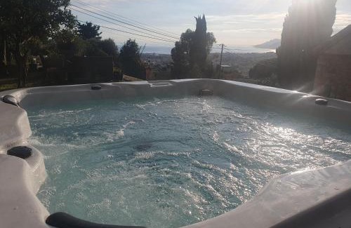 Le Cannet Casa | chambre jaccuzi vue mer